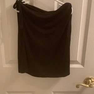 black princess polly skirt, has openings on the sides